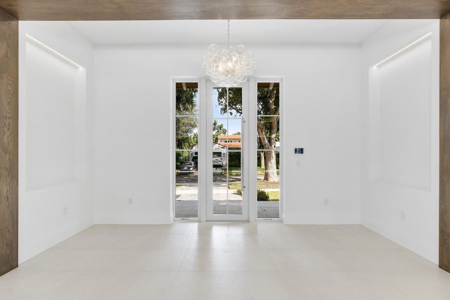 033-420 Barbarossa Ave_033 033-420 Barbarossa Ave_033