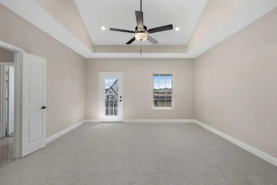 Spacious, unfurnished interior of a new home in Fields Villas - Darling Homes, Frisco (Image 23).