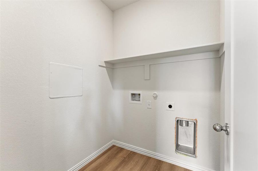 Spacious, unfurnished interior of a new home in , Waco (Image 11).