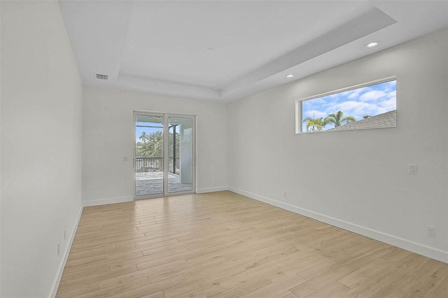Spacious, unfurnished interior of a new home in , North Port (Image 58).