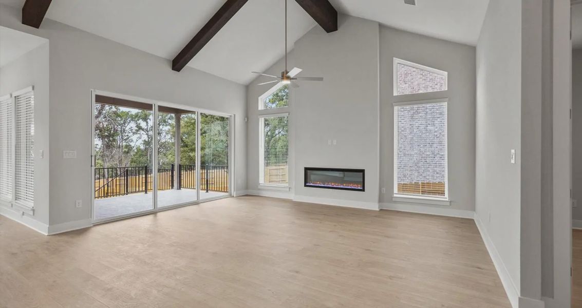 Representative unfurnished interior of a home built from the Draco by Chesmar Homes in Gregg Ranch, Marble Falls (Image 9).