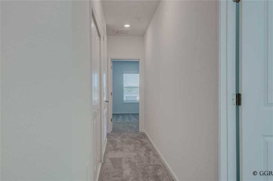 Spacious, unfurnished interior of a new home in , Davenport (Image 11).