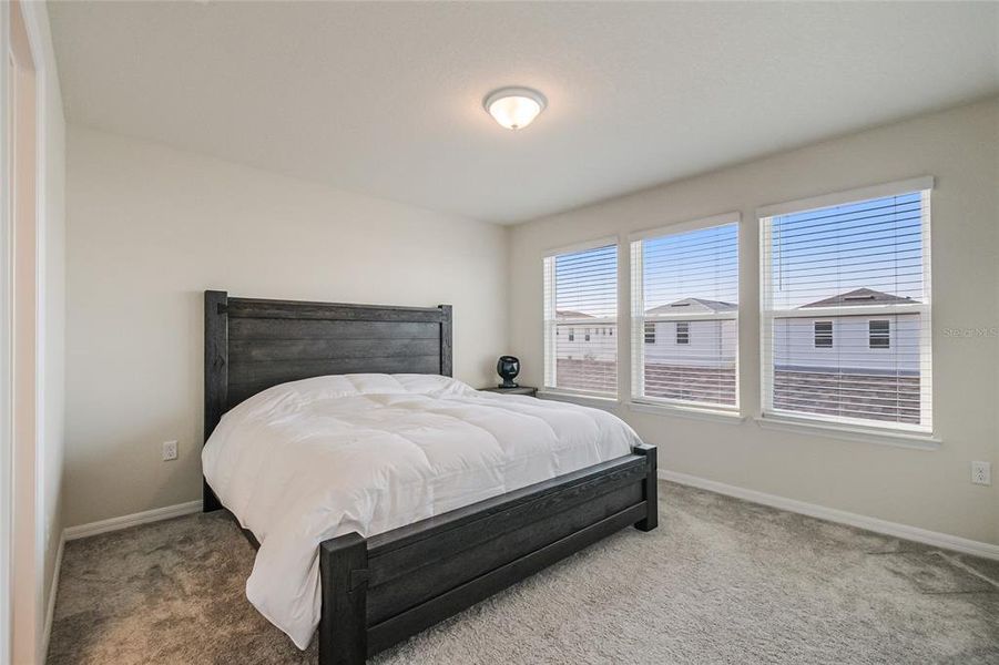 Furnished interior view inside a new home in , Orlando (Image 13).