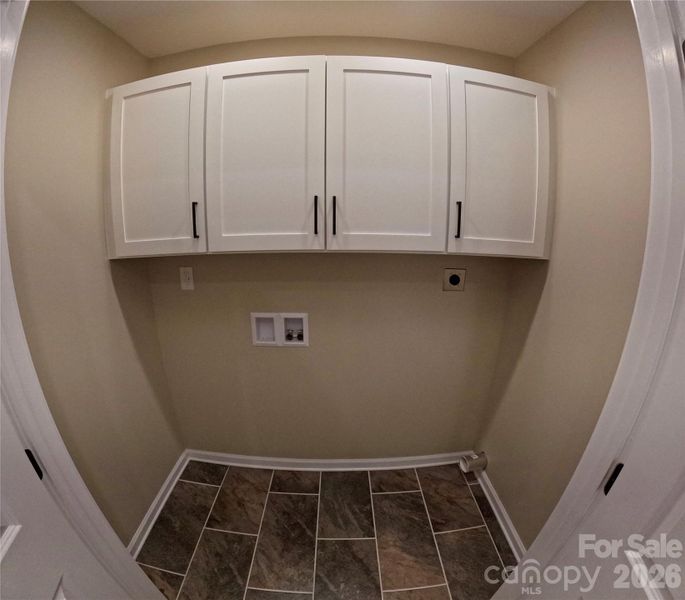 Spacious, unfurnished interior of a new home in , Marion (Image 15).