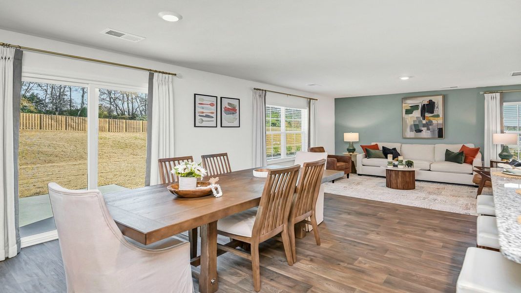Furnished interior view inside a new home in Grand Oaks, Columbia (Image 14).