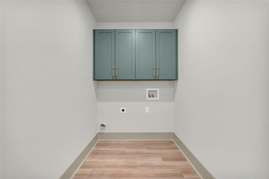 Spacious, unfurnished interior of a new home in , Monroe (Image 25).