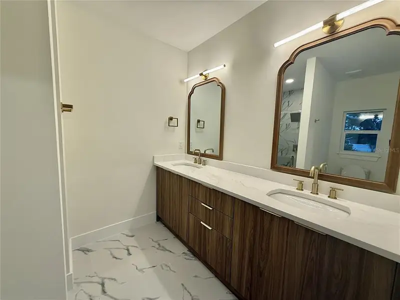 Furnished interior view inside a new home in , Venice (Image 3).