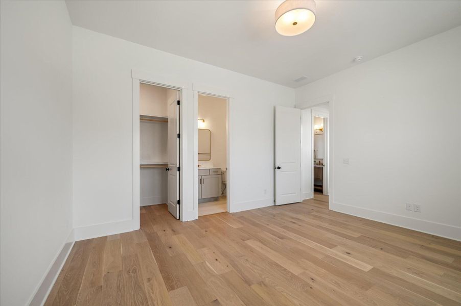 Spacious, unfurnished interior of a new home in , Mount Pleasant (Image 71).