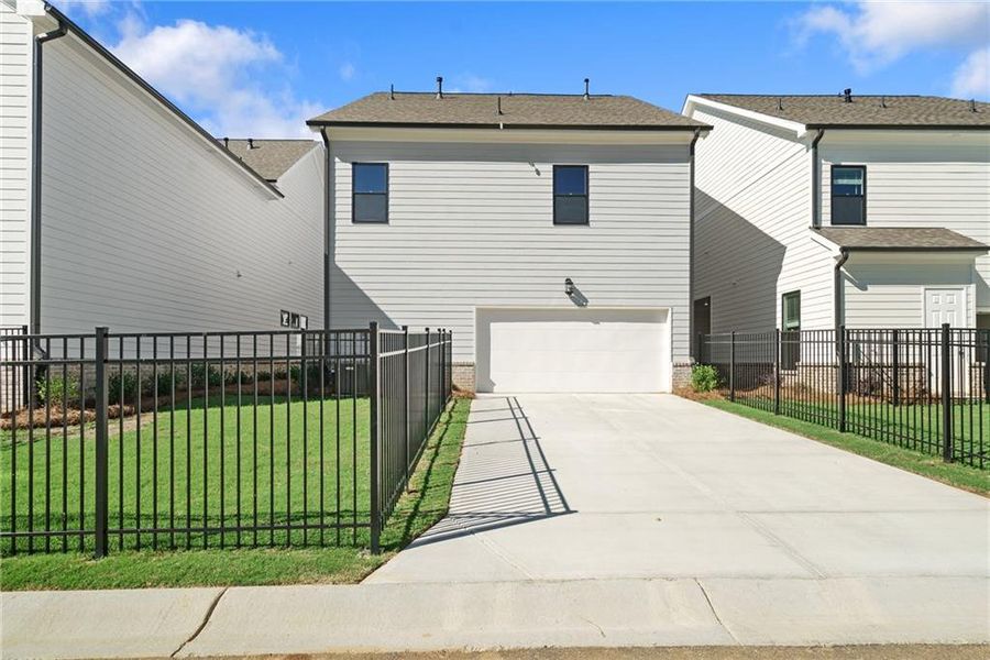 Exterior details and patio area of a home in Waterhaven, Cumming (Image 16).