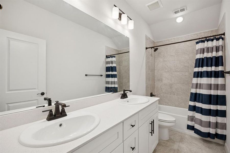 Furnished interior view inside a new home in Mantua Point, Van Alstyne (Image 7).