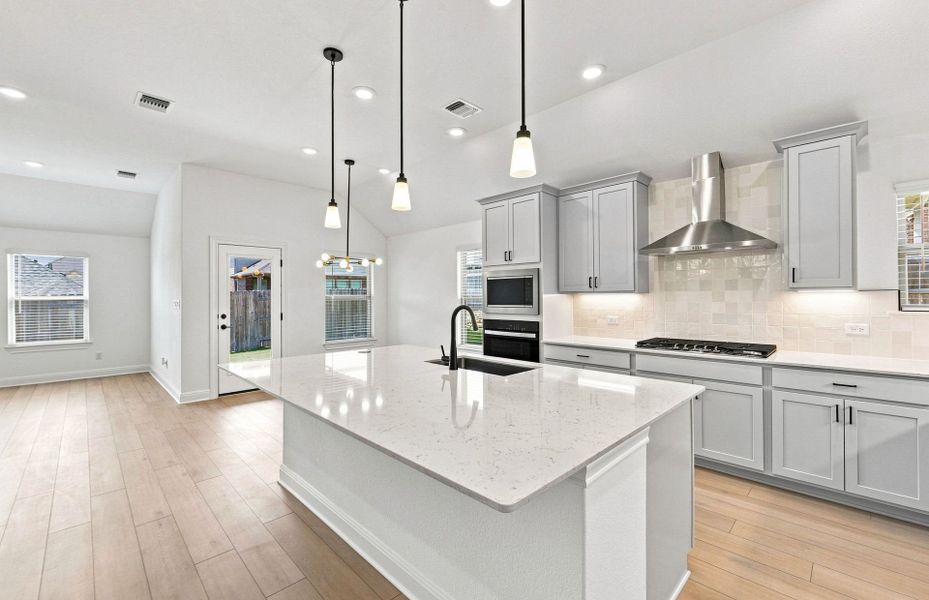 Furnished interior view inside a new home in Crescent Bluff, Georgetown (Image 9).
