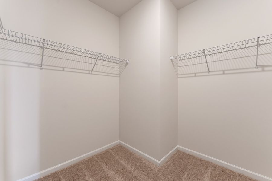 Spacious, unfurnished interior of a new home in Mayfair Village, Spartanburg (Image 25).