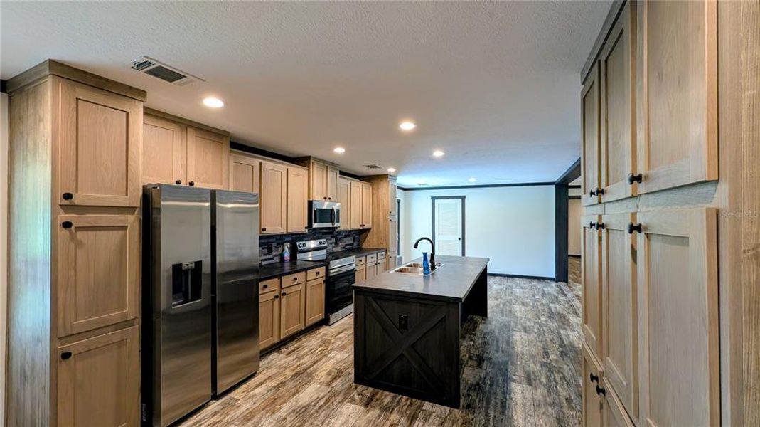 Furnished interior view inside a new home in , Wauchula (Image 5).