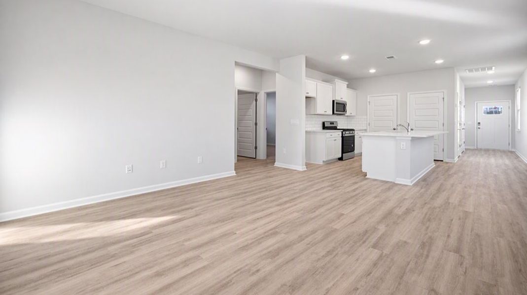 Spacious, unfurnished interior of a new home in Sease's Pond, Gilbert (Image 10).