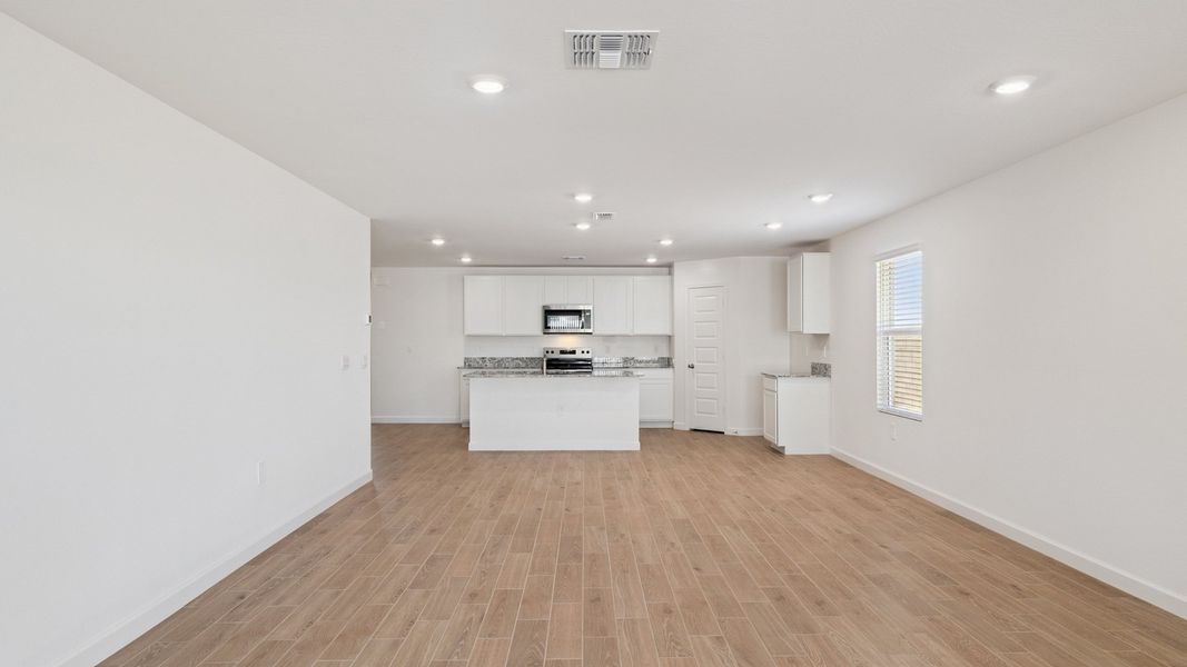 Representative unfurnished interior of a home built from the Gaven by D.R. Horton in The Ridge at Stone Butte, Phoenix (Image 22).
