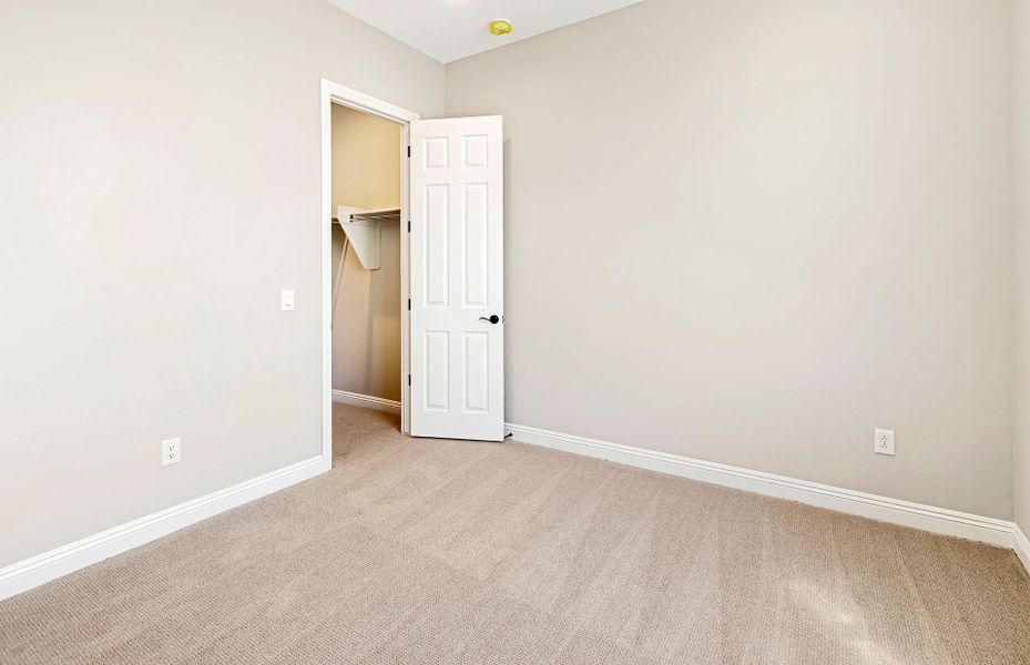 Spacious, unfurnished interior of a new home in Vistoso Canyon Estates, Oro Valley (Image 17).