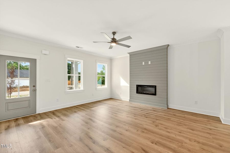 9-web-or-mls-DSC08849 9-web-or-mls-DSC08849