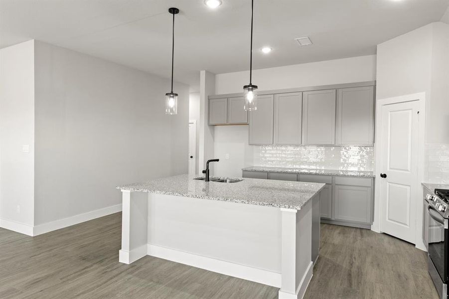 12. 2360 Bell - Kitchen (3)