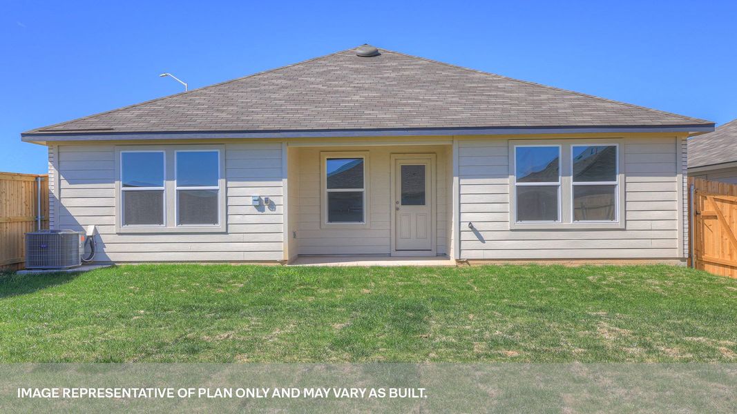 Exterior details and patio area of a home in Arroyo Ranch, Seguin (Image 2).