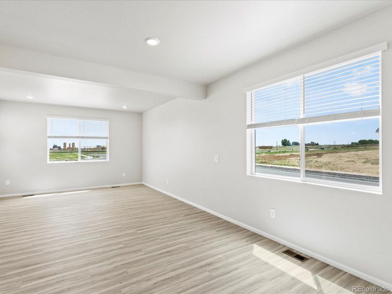 Spacious, unfurnished interior of a new home in Lake Bluff, Greeley (Image 36). Spacious, unfurnished interior of a new home in Lake Bluff, Greeley (Image 36).