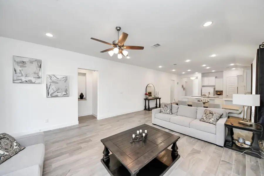 Image 5 of a home in Bridgeland 45'. Image 5 of a home in Bridgeland 45'.