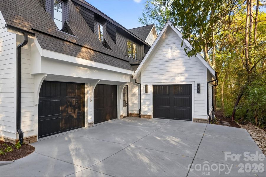 3-car garage