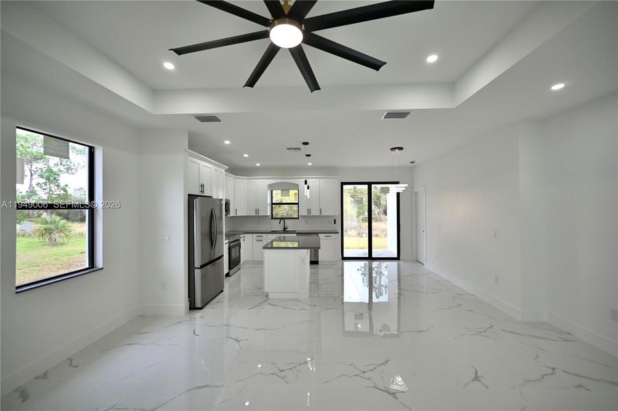 Spacious, unfurnished interior of a new home in , Lehigh Acres (Image 39).