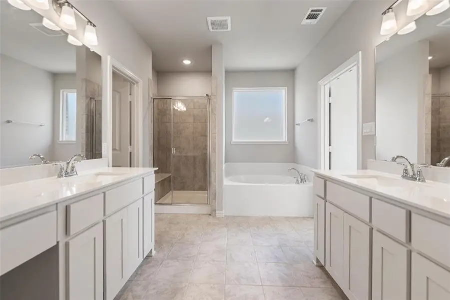 Furnished interior view inside a new home in Covenant Park, Springtown (Image 14). Furnished interior view inside a new home in Covenant Park, Springtown (Image 14).