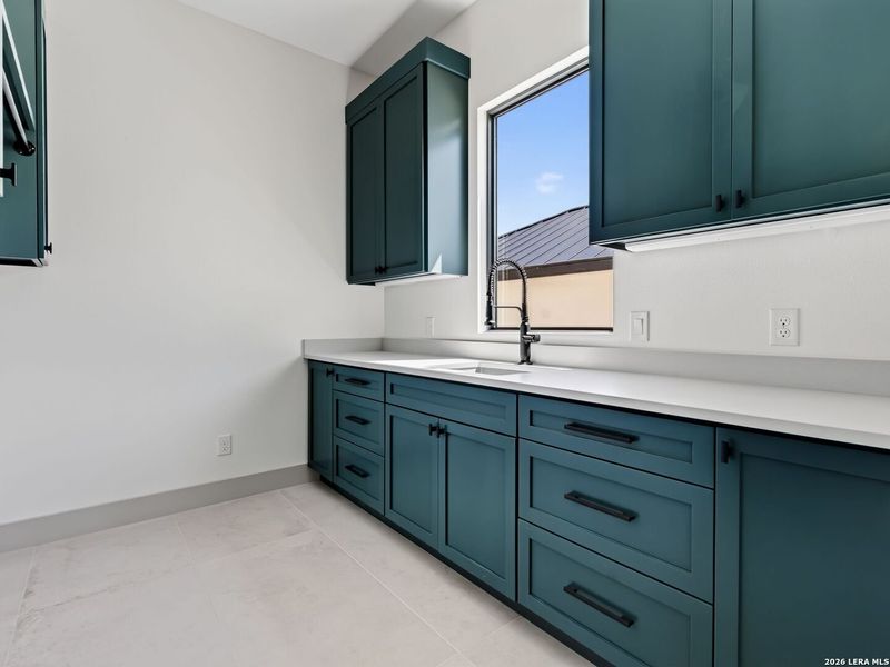 Furnished interior view inside a new home in , Boerne (Image 15).