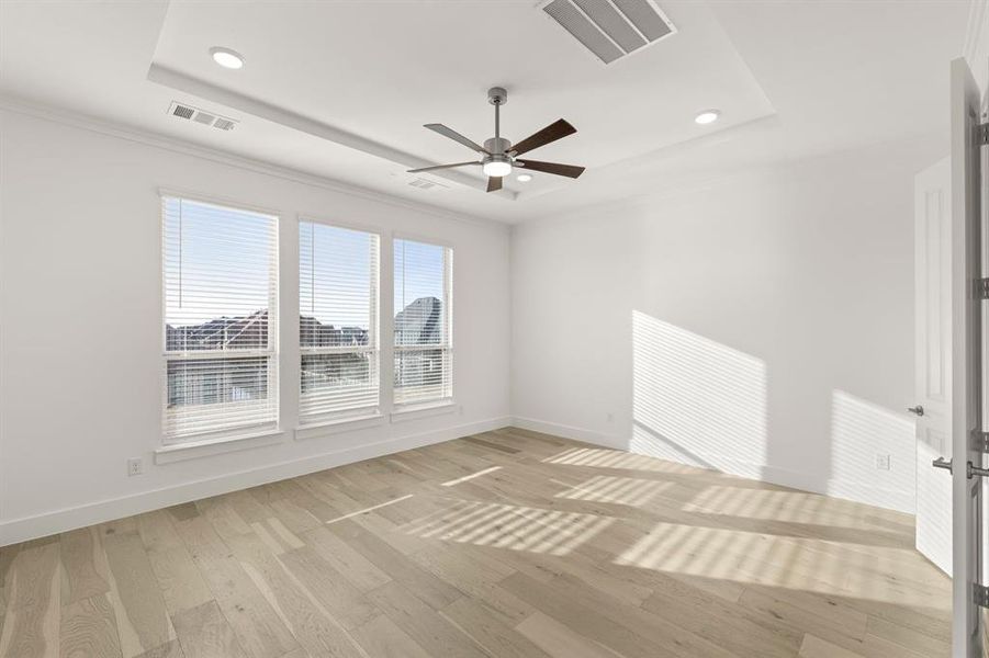 Spacious, unfurnished interior of a new home in Cambridge Estates - Harwood, Prosper (Image 21).