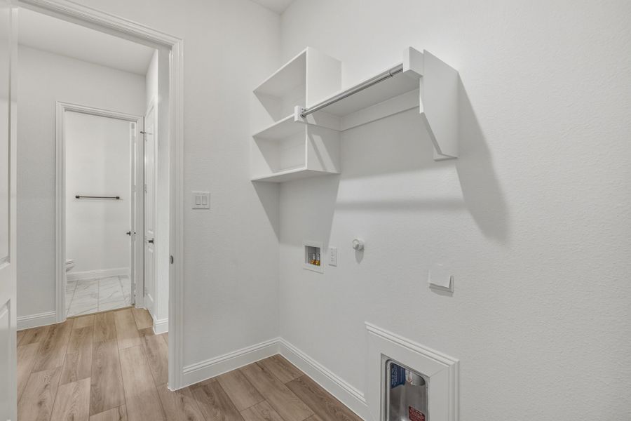 Spacious, unfurnished interior of a new home in Wildflower Ranch, Fort Worth (Image 31).