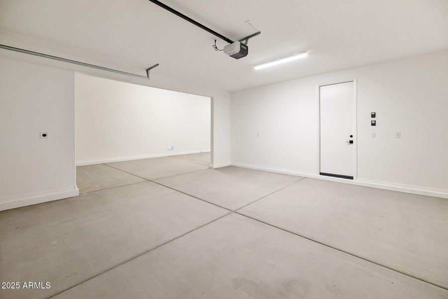 GARAGE WITH RV GARAGE