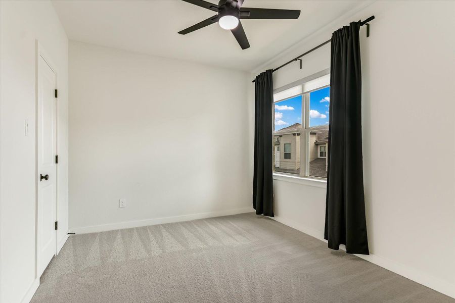 Spacious, unfurnished interior of a new home in Sonoma Heights, Round Rock (Image 15). Spacious, unfurnished interior of a new home in Sonoma Heights, Round Rock (Image 15).