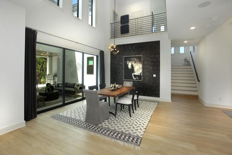 The Lynmar II Dining Room