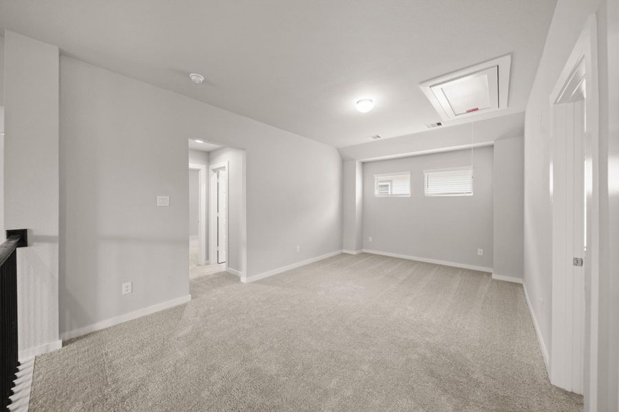 Spacious, unfurnished interior of a new home in Barton Creek Ranch, Conroe (Image 17). Spacious, unfurnished interior of a new home in Barton Creek Ranch, Conroe (Image 17).