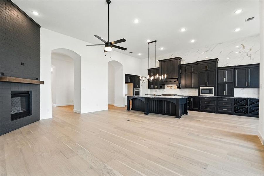 Furnished interior view inside a new home in Saddle Star Estates, Rockwall (Image 9).