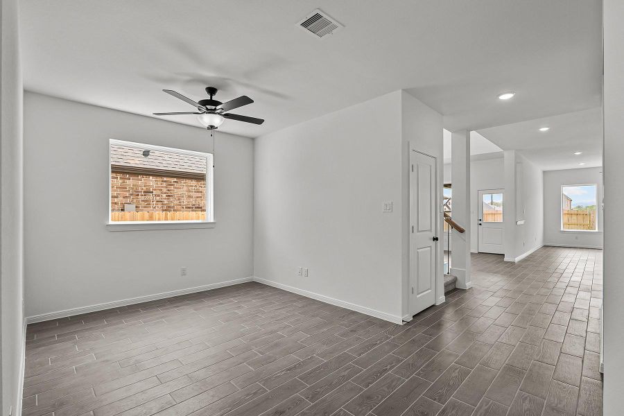 Photo does not represent actual home options and selection. Ask Sales consultant for specific selections.