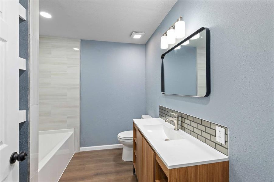 Furnished interior view inside a new home in , Brownwood (Image 8).