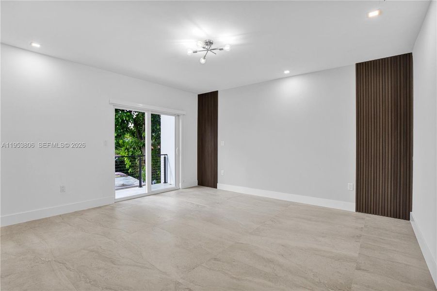 Spacious, unfurnished interior of a new home in , Miami (Image 16).