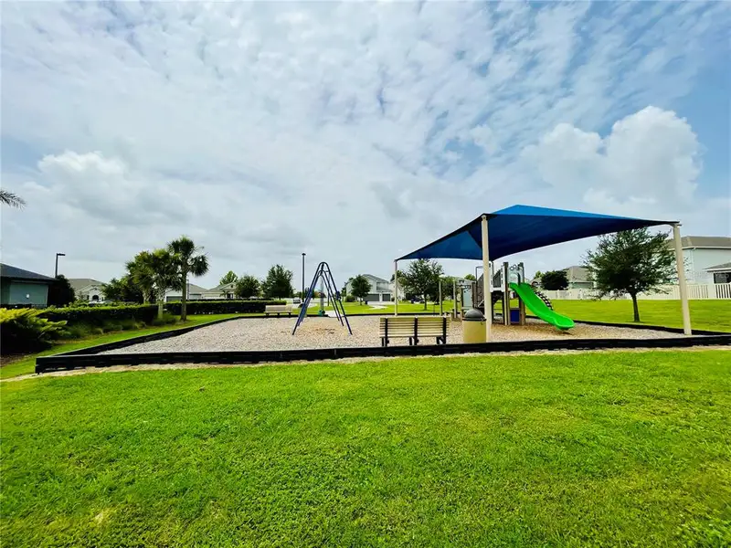 Community amenities in , Minneola (Image 4).