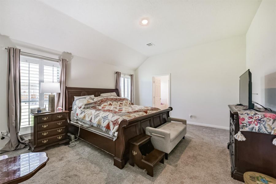 large Primary bedroom large Primary bedroom