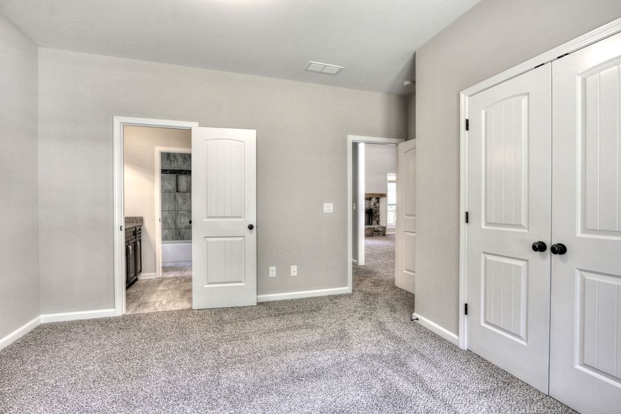 Representative unfurnished interior of a home built from the The Huntleigh by Bamford and Company in Rowland Springs, Cartersville (Image 41).