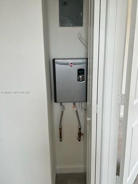 Water Heater Water Heater