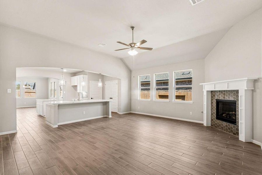 Spacious, unfurnished interior of a new home in Oakwood Estates, Waller (Image 17). Spacious, unfurnished interior of a new home in Oakwood Estates, Waller (Image 17).
