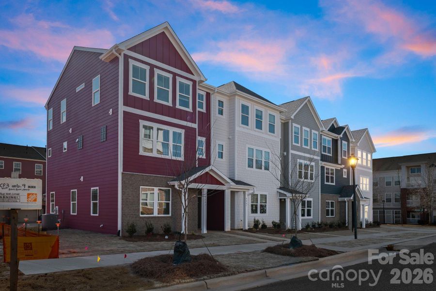 Condo located in Charlotte, NC showcasing its design and architecture (Image 5). Condo located in Charlotte, NC showcasing its design and architecture (Image 5).