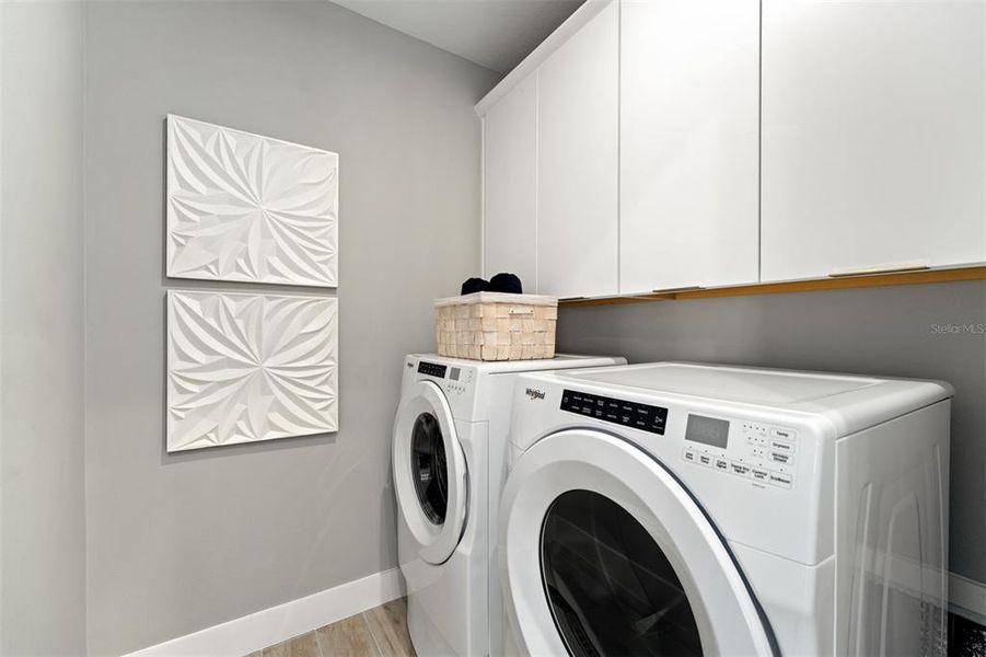 Close-up of interior finishes inside a home in Meridian Parks, Orlando (Image 17).