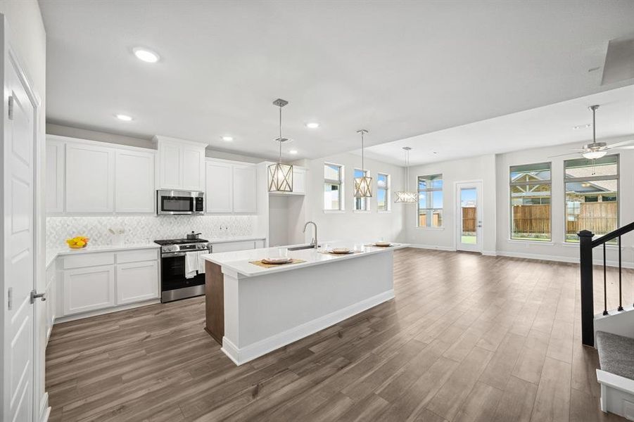 Furnished interior view inside a new home in South Pointe Manor Series, Mansfield (Image 8).