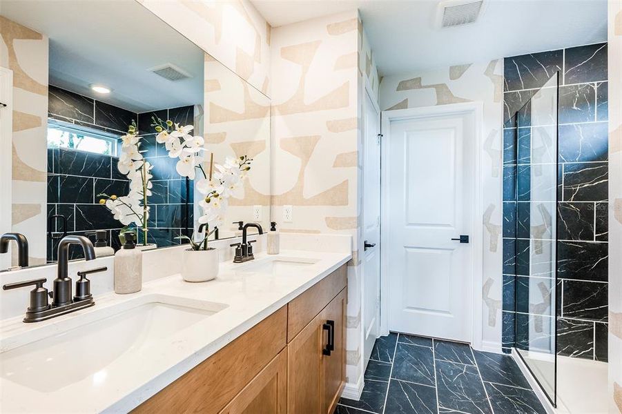 Furnished interior view inside a new home in Aulin Square, Oviedo (Image 8).