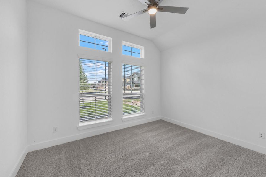 Spacious, unfurnished interior of a new home in Beacon Hill, Waller (Image 18).
