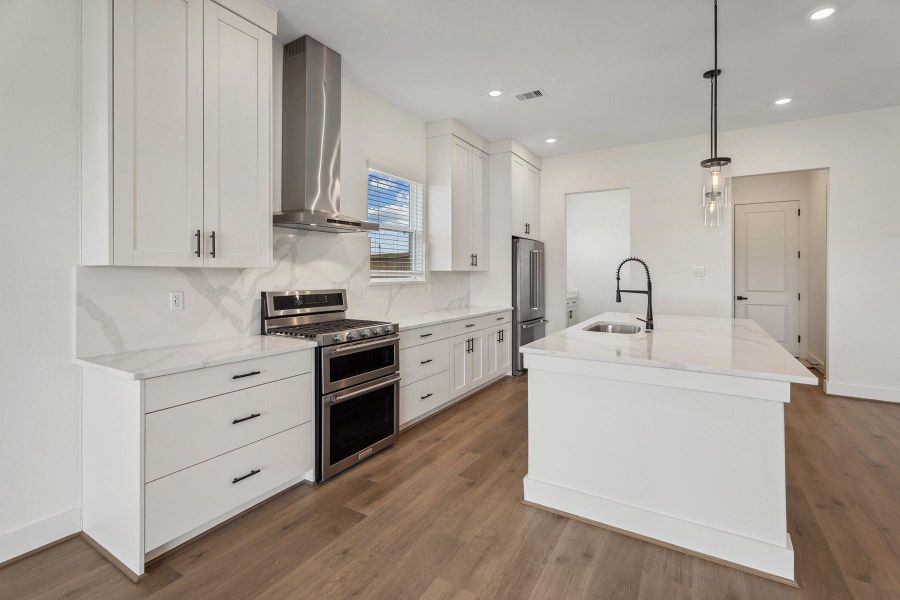 Furnished interior view inside a new home in Hallimore Ranch, Rosenberg (Image 12).